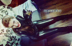 photono-van-lichten:  A funny shot inbetween with Model Jil la Rouge in 2012 