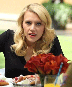 jillianholtzmann:Kate McKinnon is a real treasure
