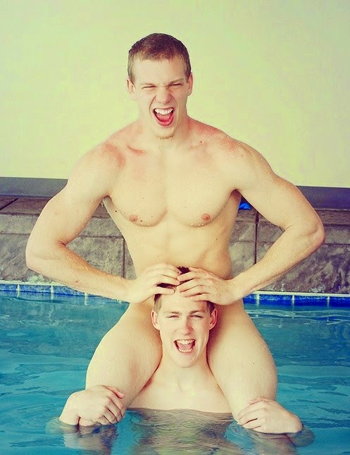 gayboy-11:  For some of the sexiest guys, and naked guys follow here: Gay Boys &amp;