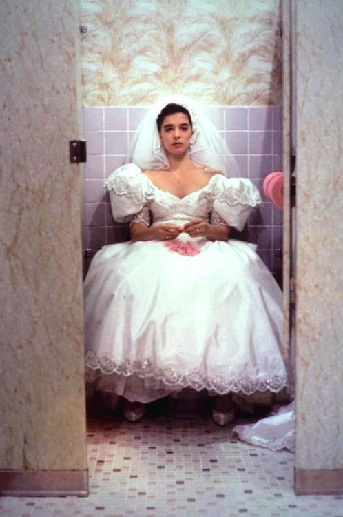 goddessesofthesilverscreen:Confused bride-to-be Donna (Annabella Sciorra) ponders her life choices i