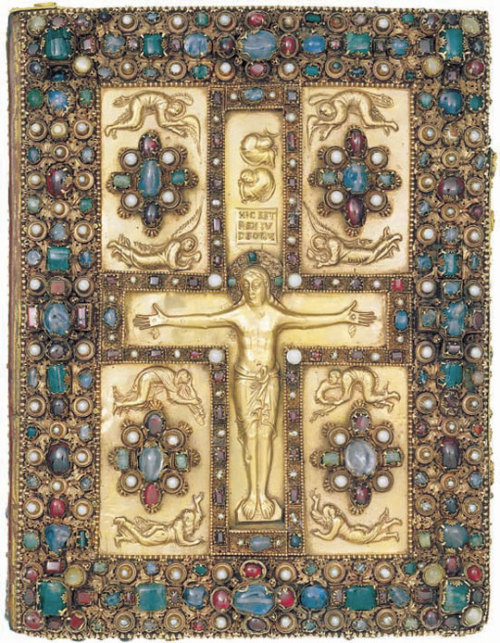 Crucifixion: Cover of the Lindau Gospels Saint Gall, Switzerland, 870 CEThis sumptuous Carolingian b
