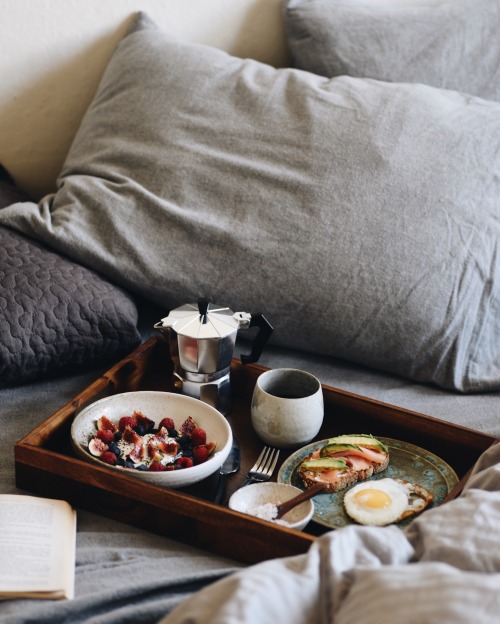 morningeggs:  I dare you.