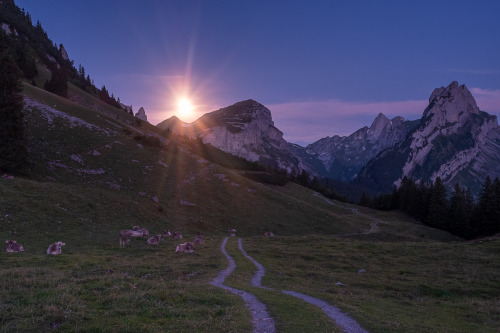 What looks like the sun is actually the fullmoon. 