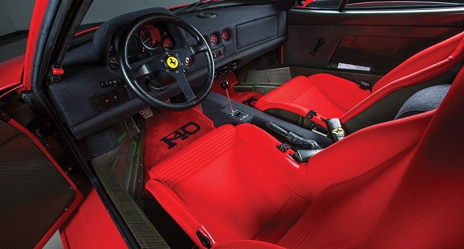 itsbrucemclaren:  —————–     the Ferrari F40  —————–