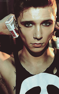 Andy Biersack Tumblr_p2q27eXSg21wuxkj5o8_250