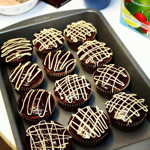 dostranvia:  For my #chocoholic @mooshyy, happy birthday! Chocolate cupcakes with mini chocolate chips, a chocolate mousse center, dark chocolate ganache, and to finish it off, a white chocolate drizzle. 😍🍫❤ #chocolatewasted #foodporn #DIY #yay