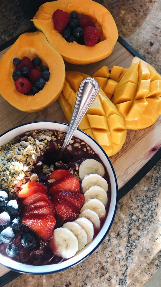 kaylaleilanii:back in the breakfast business 
