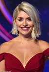 goddess-holly-willoughby-fan-de: