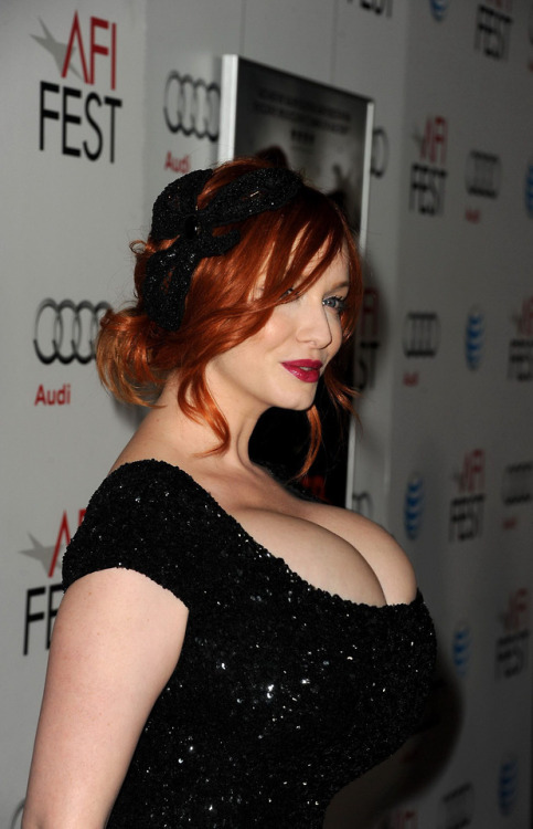 hapsnsfw: Christina Hendricks Breast Expansion / Celebrity Fake The reporter tried, and failed, to g