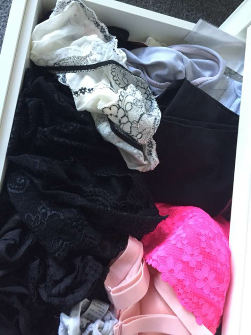 swamofm:Boro milfs pantie drawer