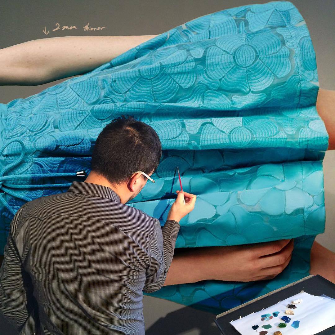crossconnectmag:  Remarkable Large-Scale Paintings Reveal the Power of Photorealism