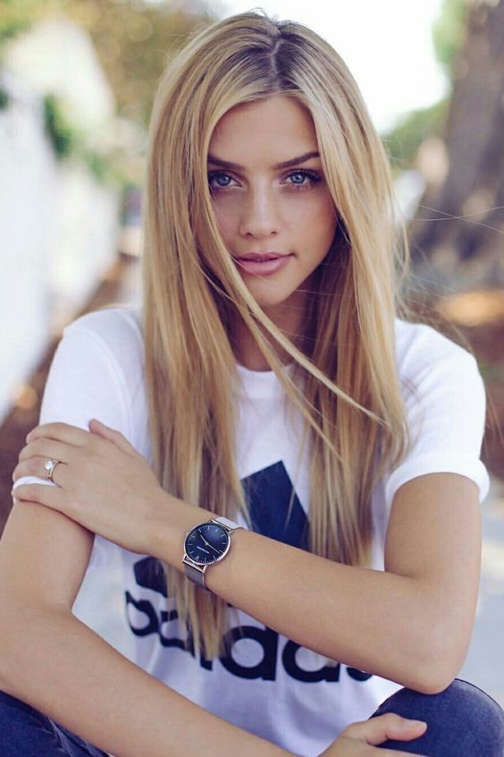 Clara (19 Photo)