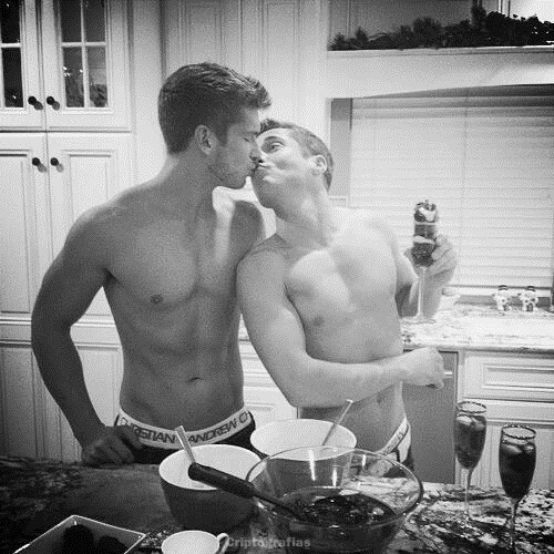 s-ensitivus:  sorry mom, but i think this is so beautiful *-*