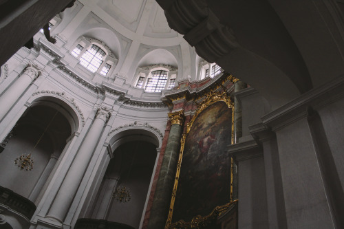 jordanrogers26:  Katholische Hofkirche Dresden, Germany