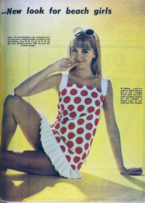 theswinginsixties: 1967 beach fashion