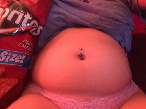 chubbykitten22:  tummy Tuesday ft. party size doritos