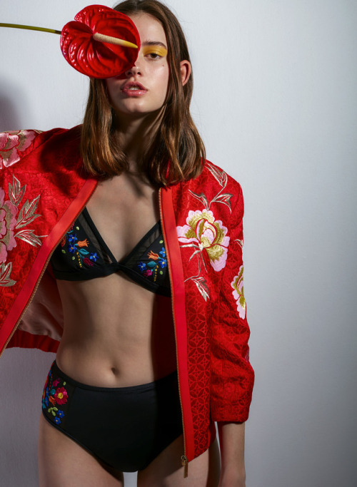 PRINTED MATTER Photgrapher - Alvaro GoveiaMakeup &amp; Hair - Diana Carreiro, P1MStylist - 