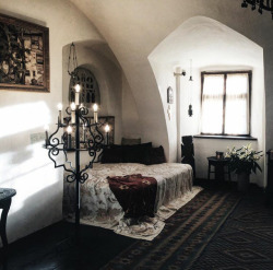 Monthly-Destination: Inside Bran Castle, Romania   Source: Romaniapitoreasca   