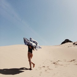 Arielle-Sea:  Shooting With My Fav Today In The Dunes @Oliviaelman