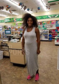 cddior:  digableplaneteer:  thacornersto:  lagonegirl:    Serena being regular and raggedy in dollar tree makes my heart smile    i appreciate this so much   Aye it’s dollar tree you ever see anybody fresh as fuck in one on those ??   I love her