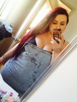 steviesawful:  My overall dress and I are