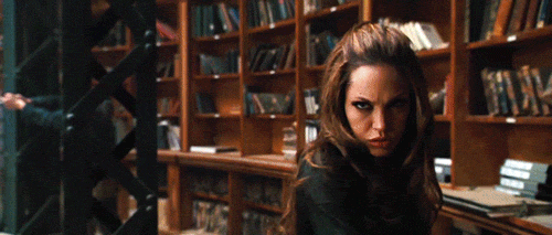 pocahontasflowz:Angelina Jolie Pitt with guns.
