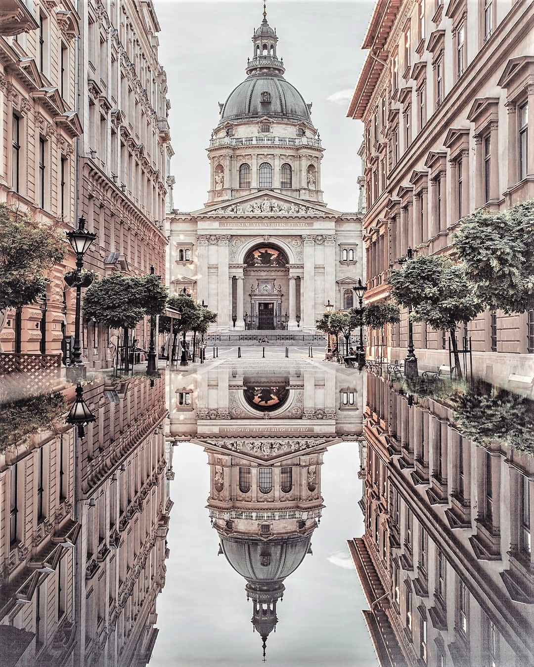 sabonhomeblog: St Stephen Basilica by @krenn_imre