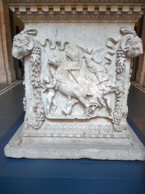 romegreeceart:Palazzo Massimo - altar reliefs* Julio-Claudian exhibition room* 1st century BCE/CERom