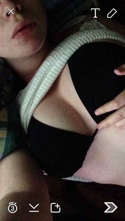dximi:  My snapchat is ฤ and you can keep it forever :-))