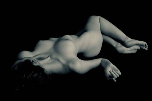 te-saddness: Kiss me in all the places where the pains are the most special :3