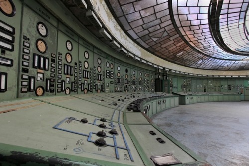 spurtofblood: lifestylemagick: definitelydope: By Florence Caplain The control room in an abandoned 