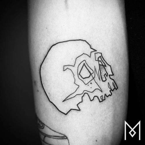 tattoofilter:  Continuous line skull on the forearm. Tattoo artist: Mo Ganji