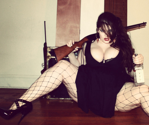 bbwmonster:  luvinthecurves: http://ift.tt/1GJdGpO