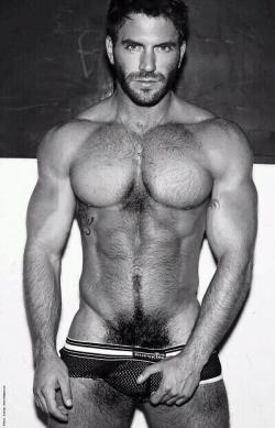 hairyhotman:  http://hairyhotman.tumblr.com/