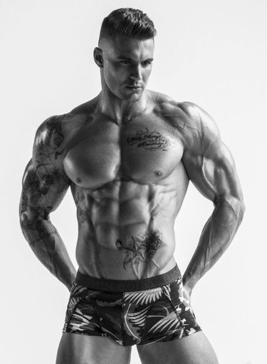 @beautifulandhotguy@bestofshirtlessRoss Dickerson