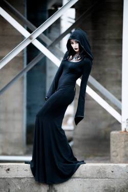 gothicandamazing:    Model/MUA: TheBlackMetalBarbiePhoto: Luke Guinn Photography Dress: PunkraveWelcome to Gothic and Amazing |www.gothicandamazing.com  