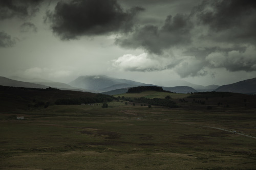 ardley:Breaking CloudsPhotographed by Freddie Ardley