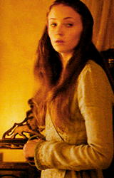  Sansa often clasps her hands together when she’s anxious, in a defensive gesture