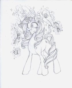 magicandpageantry:  Rarity by Brittney Landers Source wahaHA!  I love this :D It&rsquo;s so nice to see some good pencil-work once in a while &lt;3&lt;3