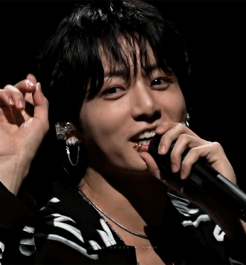He Became More Stunning Day By Day (cr. @taee)