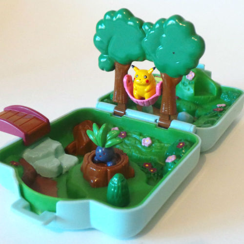 rae-mazing:I got some Pokemon Tomy Playsets in the mail the other day! Viridian Forest, Pokecenter, 