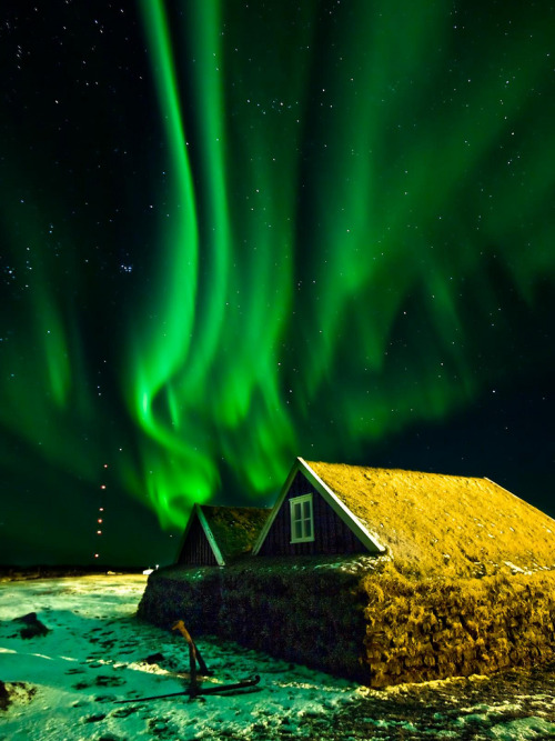 etherealvistas:  Green (Iceland) by Óli.  || Website 