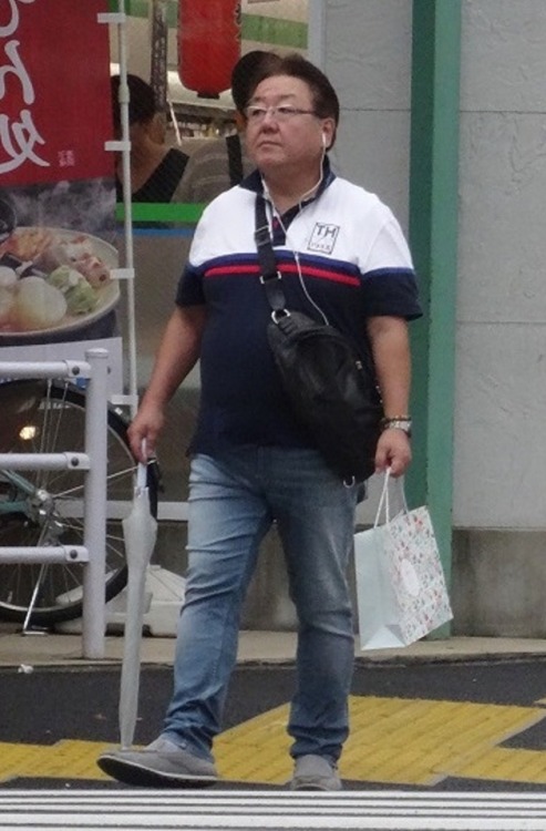めがね親父、買い物す。