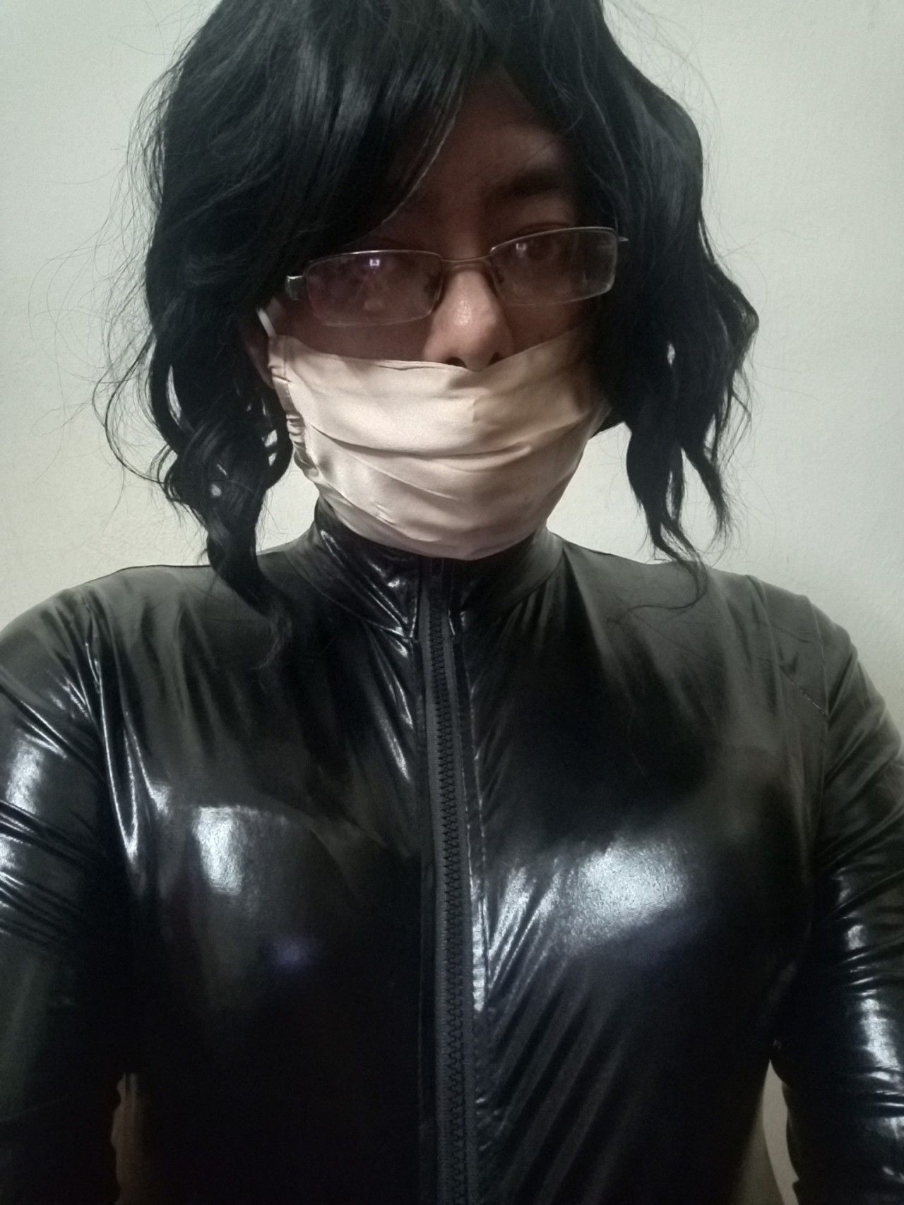 byulu:A mysterious figure busted me out of satin prison. As an exchange, she hired me as a cat burglar…This catsuit doesn’t even have pockets. How am I going to carry stuff?There’s a huge possibility that I’ll get rearrested,
