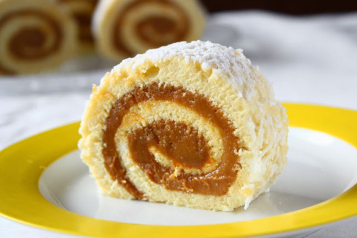 sweetoothgirl: Dulce de Leche Roll