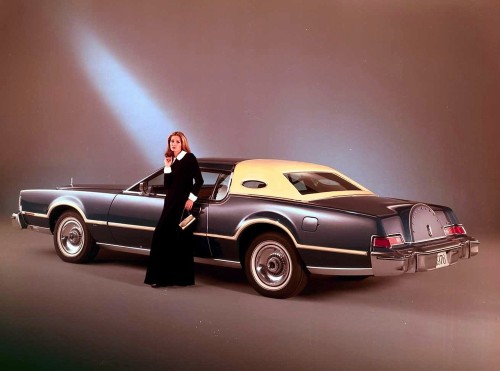 prova275:  Bill Blass Edition… 1976 Continental Mark IV press release photo