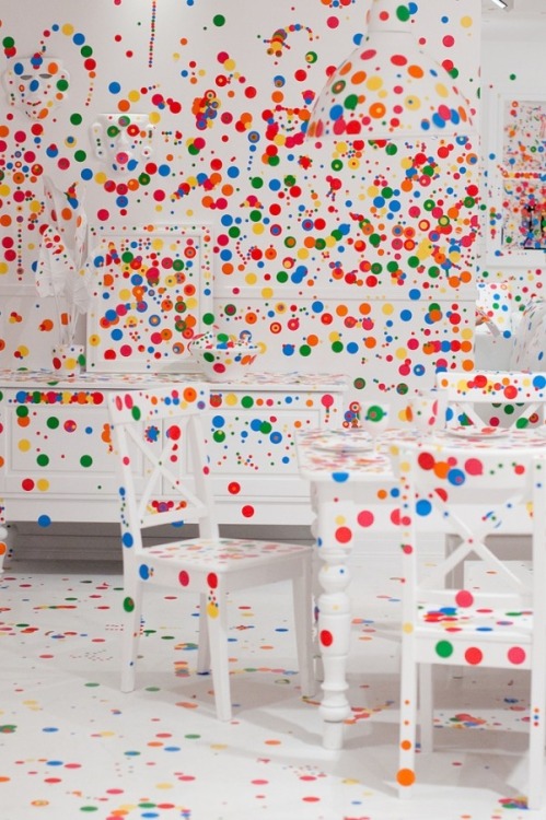 exxxmilitary:  The Obliteration Room - Yayoi Kusama (2012)  Yayoi Kusama constructed a beautiful yet simple domestic environment complete with a piano, a table, chairs, and other household decorations in a brilliant white at the Queensland Gallery of