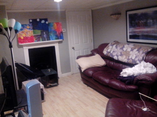 owlizard:  Finally a little tour of our new place. Enjoy :3   NICE! you look adorable btw! 