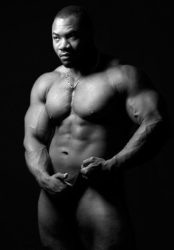 livingcolormen:  Black men, latino men, arab men, asian men, bears, daddies, muscle hunks and sexy dream boats!  http://livingcolormen.tumblr.com/archive  Mmmyes sir