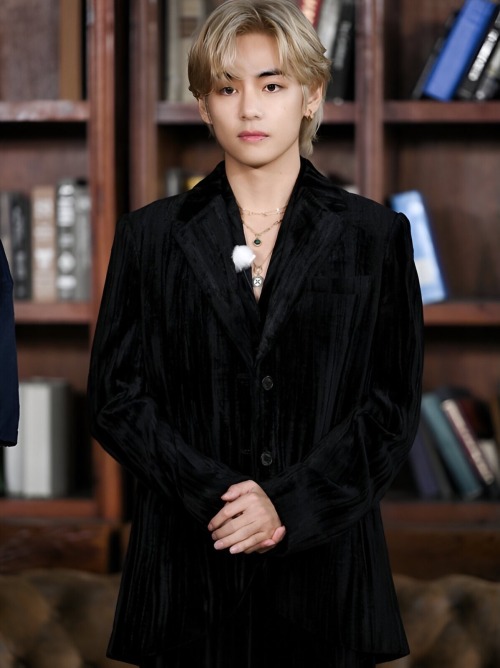 Our Billionaire KQing Kim Taehyung